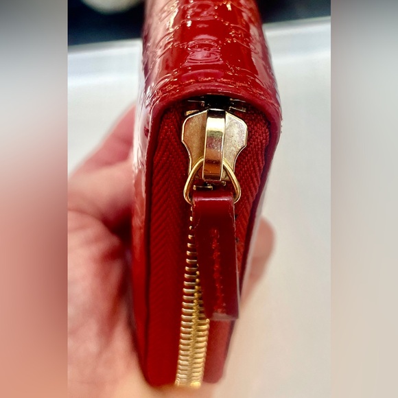 Gucci Guccissima micro GG Spur Belted Patent Leather Red Wallet W/ Satin Dustbag - Picture 10 of 16